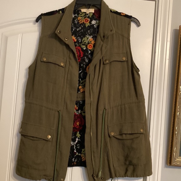 entro Jackets & Blazers - Cargo vest with pockets